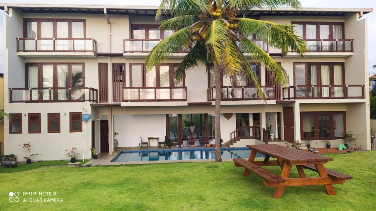 Driftwood Villa Pamunugama Екстер'єр фото