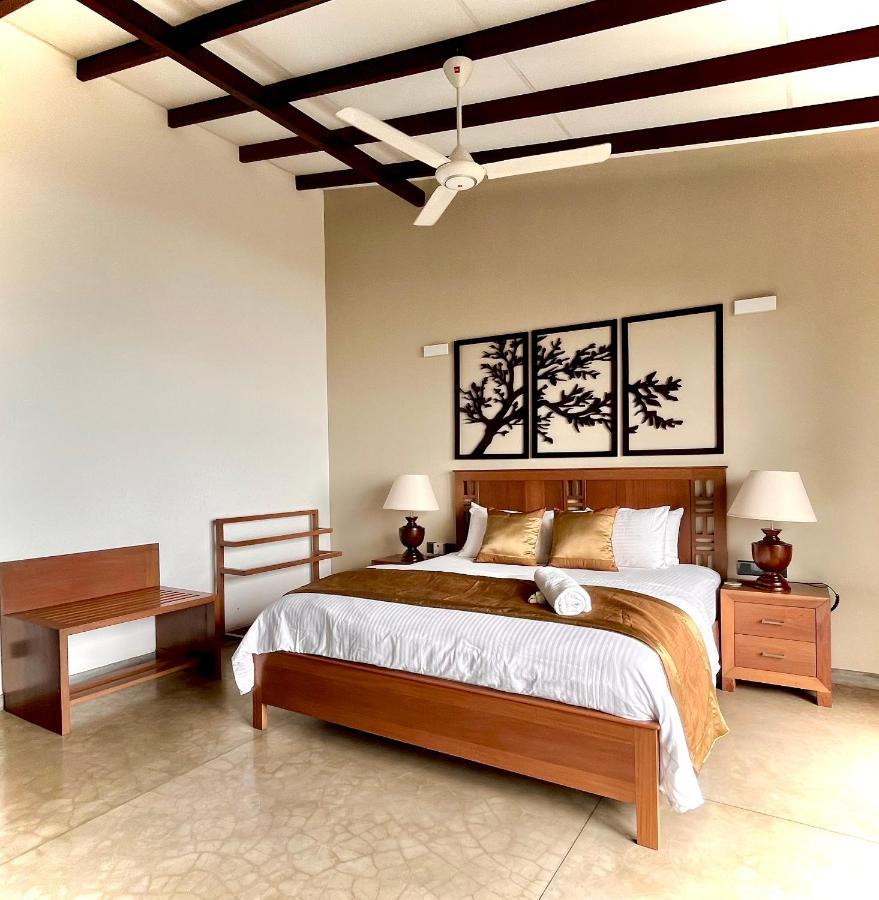 Driftwood Villa Pamunugama Екстер'єр фото